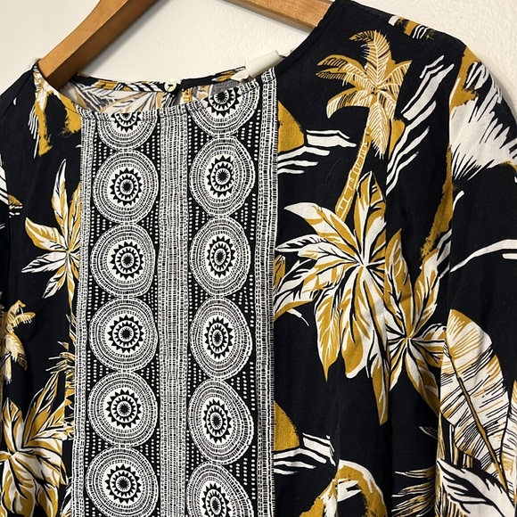 Short A Line Black and Gold Palm Print Dress or Cover-up NWT - Picture 6 of 6